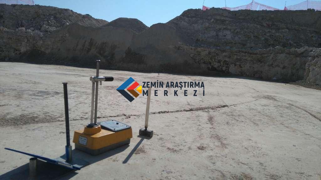 nukleer test cihazi ile arazide sikismanin kontrolu (5) proktor dolguda sıkışma kontrolü